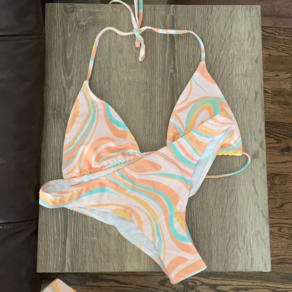 Trendy bikini